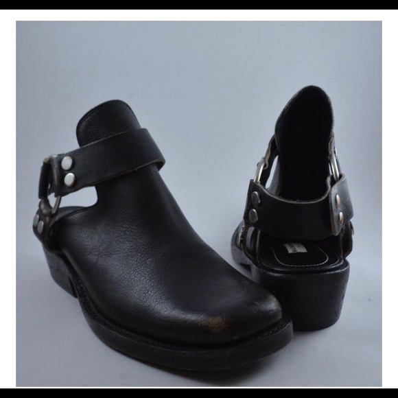 balenciaga santiago boots